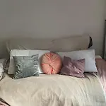 Central Cozy Accommodation, Single Room Or Bed In Dormroom